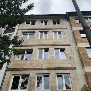 Отель Moji